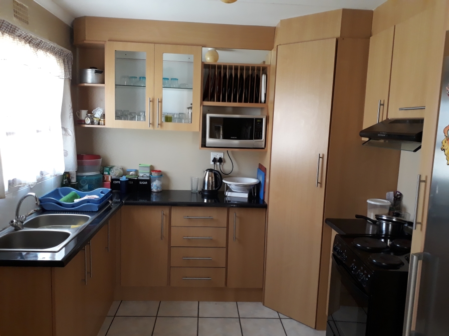 To Let 3 Bedroom Property for Rent in Amalinda Eastern Cape